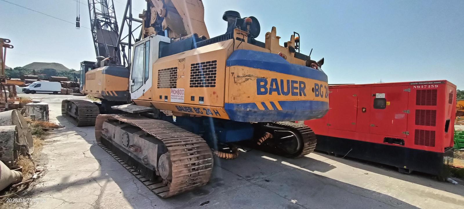 Bild von Bohrgeräte / Vertikalbohrgerät [1000] Bauer BG 24 H