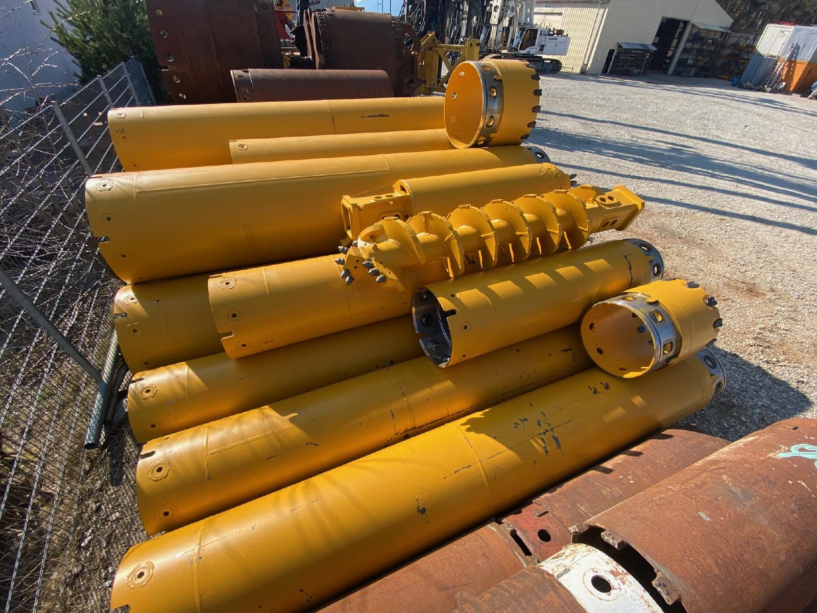 Bild von Bohrgeräte / Vertikalbohrgerät [1000] Bauer Double Wall Casings 880mm and 620mm Full SET