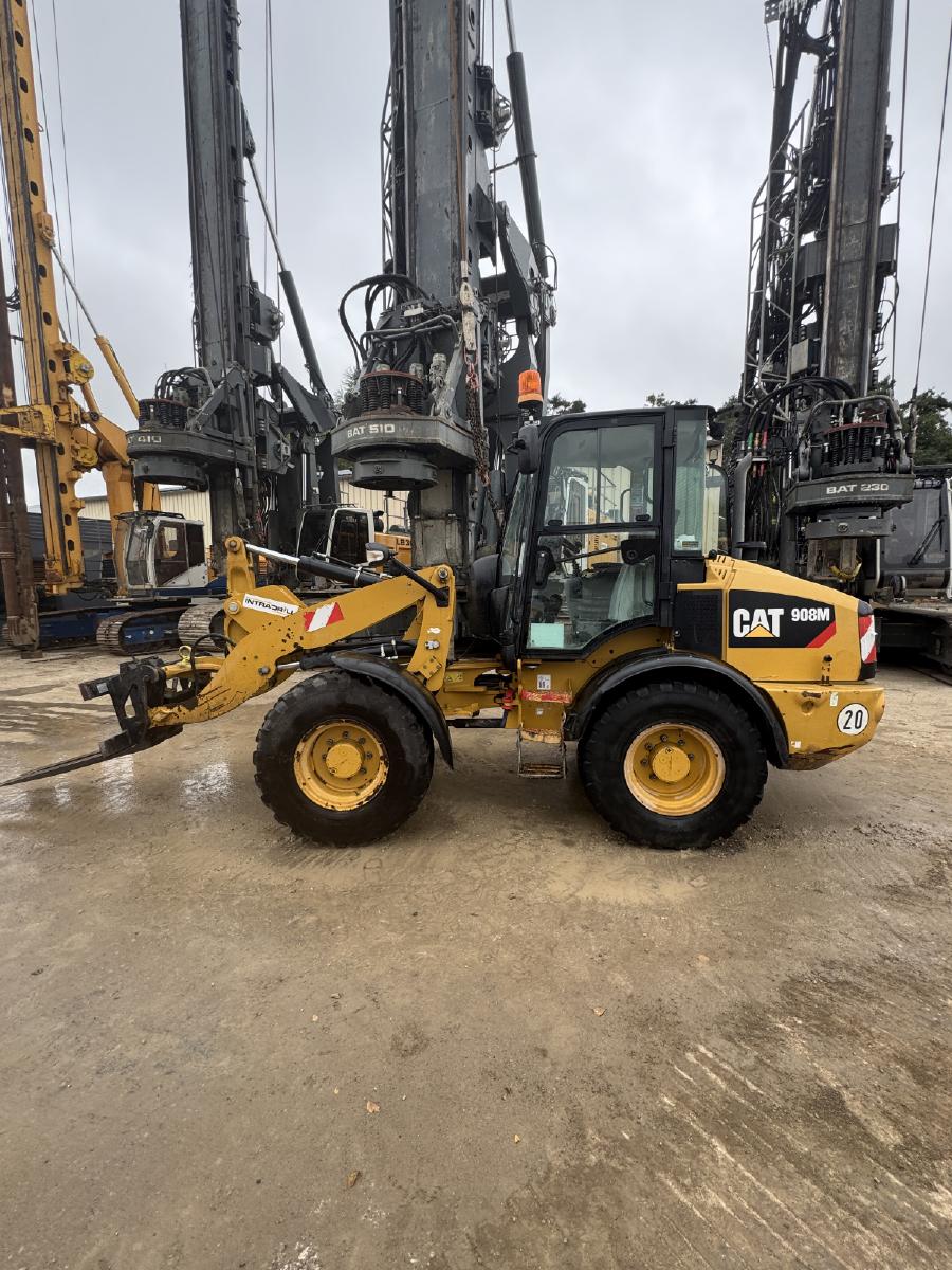 Bild von Baumaschinen / Lader - Radlader [18] CATERPILLAR 908 M