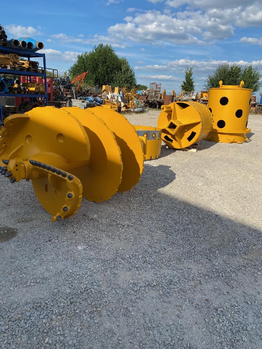 Bild von Baumaschinen / Allgemein [1] BAUER 1350mm Tools for 1500mm Double Wall Casings